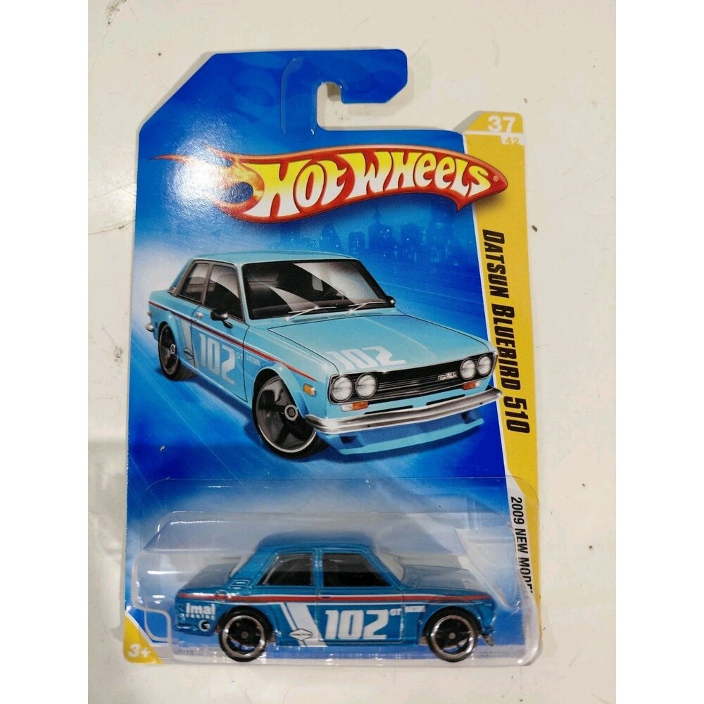 NIP Hot Wheels 2009 New Models 1:64 Die Cast 1969 Datsun 510 Bluebird Race Car